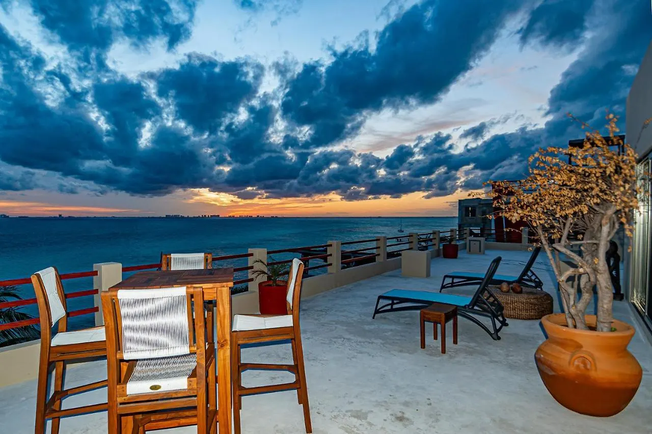 Villa Casa Vaya Vida: Deluxe Island Villa-Views Sunrise @ Caribbean, Sunset @ Cancun/Isla Bay Isla Mujeres
