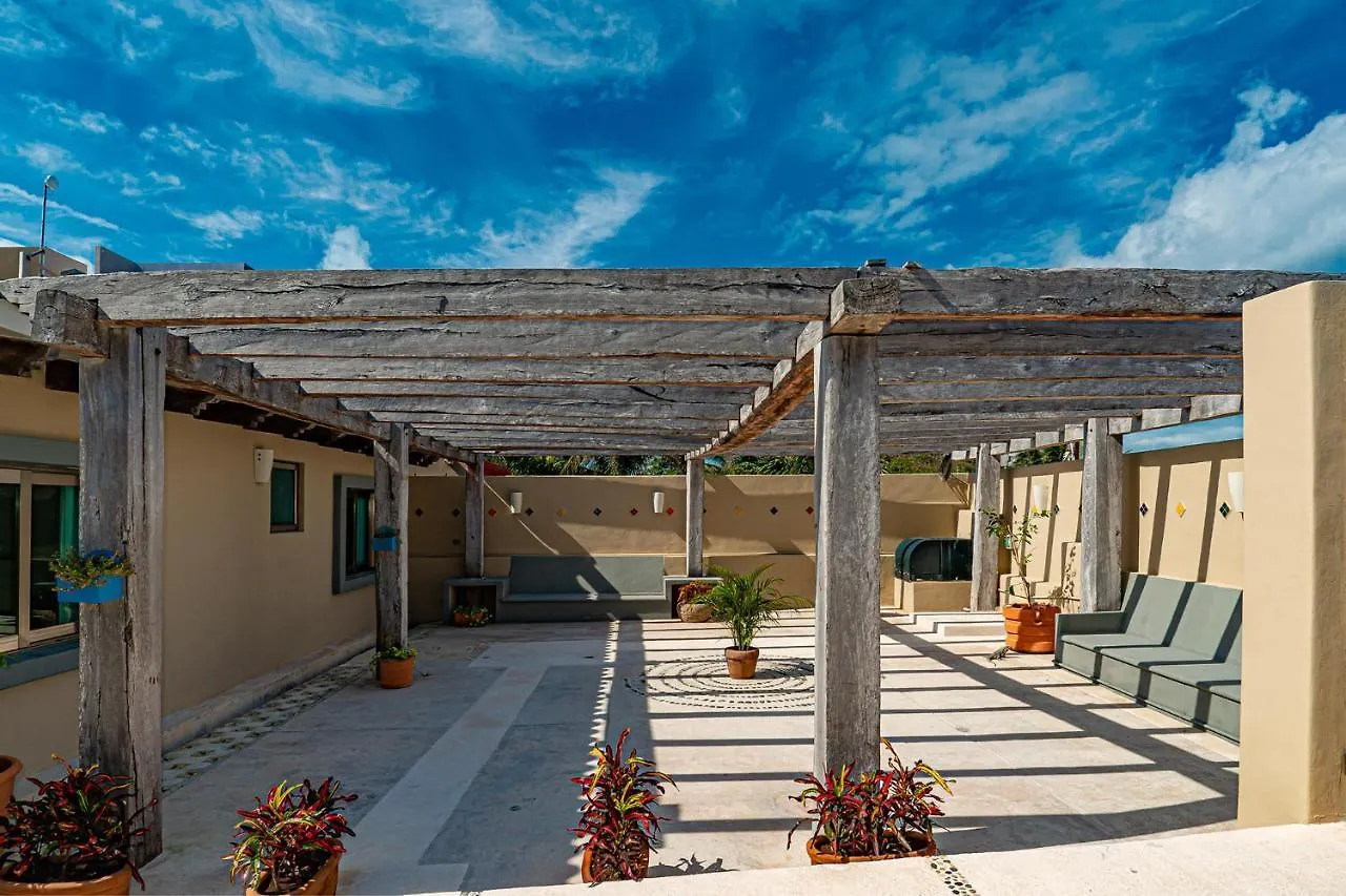 Villa Casa Vaya Vida: Deluxe Island Villa-Views Sunrise @ Caribbean, Sunset @ Cancun/Isla Bay Isla Mujeres