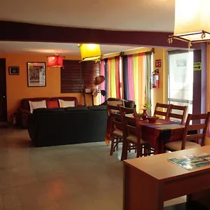 La Casa Naranja Pensión